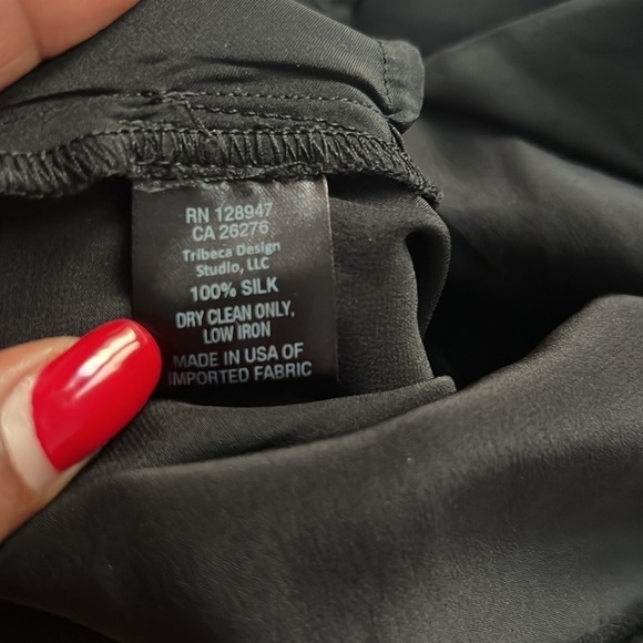 Nili Lotan Women’s Lisbon Silk-Charmeuse Black Pleated Tapered Pants Size 0 - Picture 11 of 14